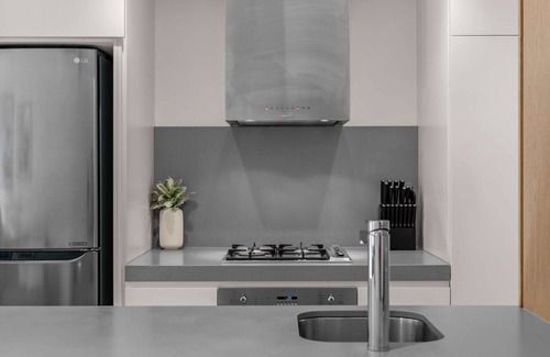 North Melbourne Apartment | Beautiful Boutique Home with Parking Near QV Market