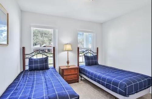 Indian Trails House | Beautiful Bracken Ln Bungalow