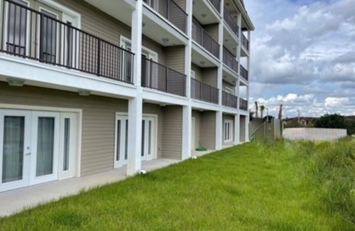 Highlands Reserve Condo | Beautiful, Brand New 2 Bedroom /2 Bathroom Condos at The Retreat at Regal Palms.