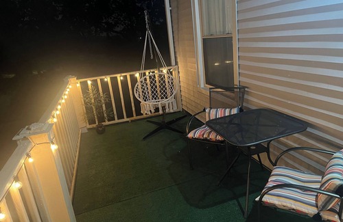 Maywood Apartment | Beautiful brand new apartment close to O’Hare