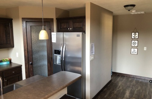 Arnolds Park Cabin | Beautiful Bridges Bay Cabin w 3BD + Loft, 2.5Bath, 1717 sq ft, 6 daily waterpark
