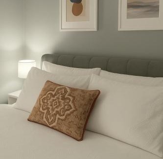 Southwick House | Beautiful Bright Three Bedroom House in Brighton and Hove with free parking