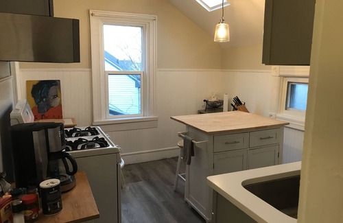 Downtown Buffalo Apartment | Beautiful Buffalo Apartment in Historic Allentown Neighborhood