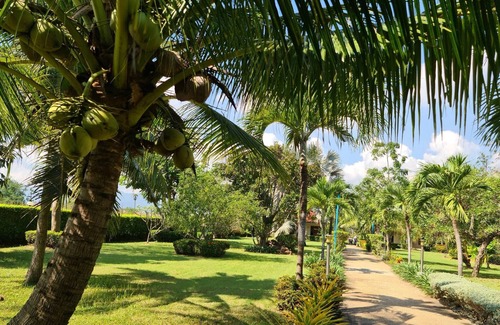 Cha-am House | Beautiful bungalow with shared outdoor pool and 2 km from the sandy beach