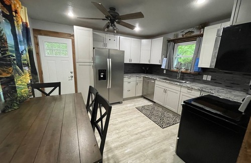 Hulbert Cabin | Beautiful cabin by the Lake