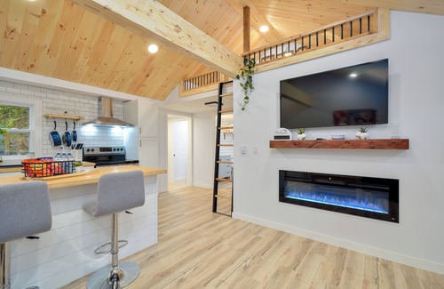 Cape Breton Regional Municipality Cabin | Beautiful cabin close to golf, skiing, marina and city. (Dog friendly)
