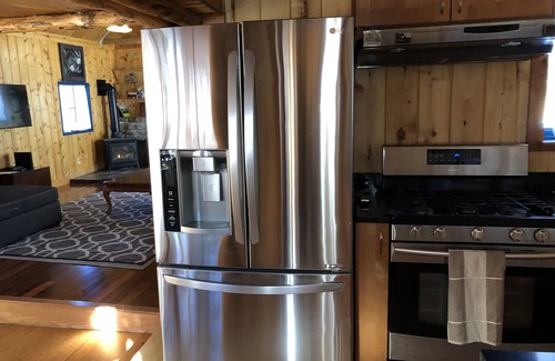 Frisco House | Beautiful Cabin in Frisco. Walk to town. Bike and ski from the front door.