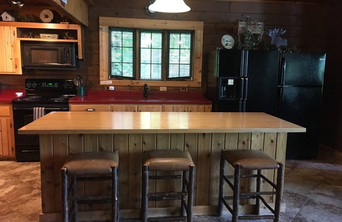 Poynette Cabin | Beautiful Cabin on Scenic WI River/Lake Wisconsin. Close to WI Dells and Madison
