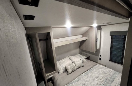Rutherfordton RV Rental | Beautiful Camper on quiet lot in the foothills of Western NC