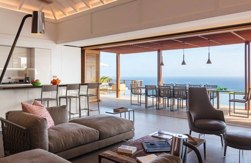 Gouverneur Villa | Beautiful Caro Luxury villa