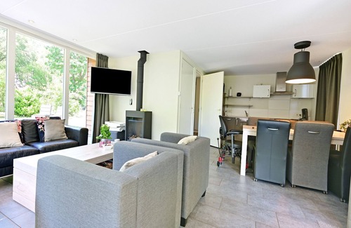 Reutum House | Beautiful chalet with gas fireplace