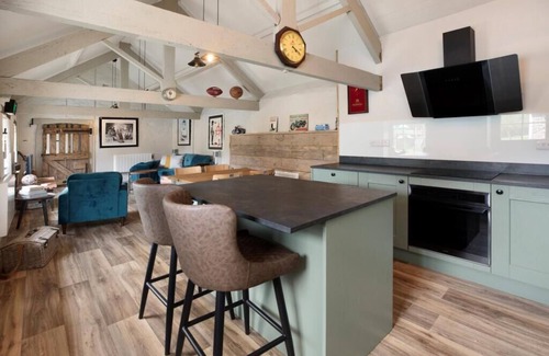 St Mellion House | Beautiful character thatched farmhouse overlooking St Mellion golf course