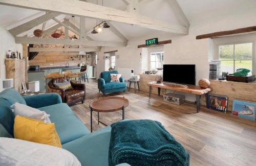 St Mellion House | Beautiful character thatched cottage in St Mellion