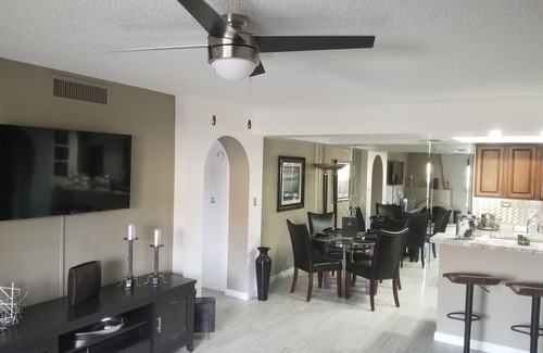 North Mountain Condo | π Beautiful & Clean in North Tapatio. No cleaning fees.