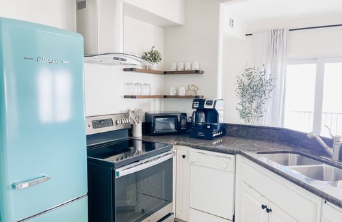 South Padre Island Condo | BEAUTIFUL CONDO - AMAZING BEACH VIEW FROM PRIVATE BALCONY