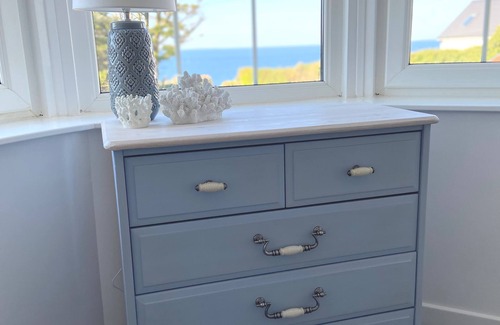 Aberporth House | Beautiful coastal retreat with sea views, 100m to Aberporth Beach!