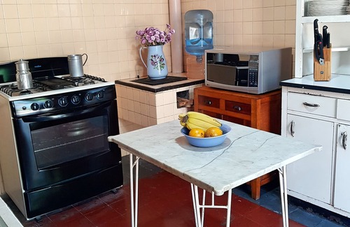 Coatepec House | Beautiful colonial style home