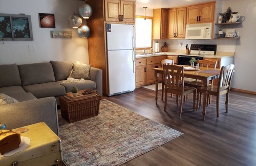 Dyckesville Condo | Beautiful Condo on the shore of Green Bay! Short drive to Green Bay & Door Co.