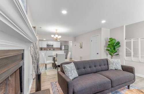 Northwest Condo | Beautiful Condo in Town Center