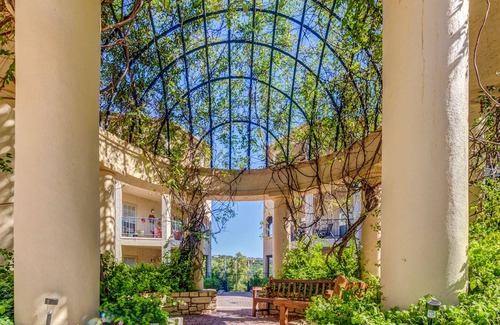 Highland Lake Estates Condo | Beautiful condo with amazing views & W/D - pools, hot tub & tennis