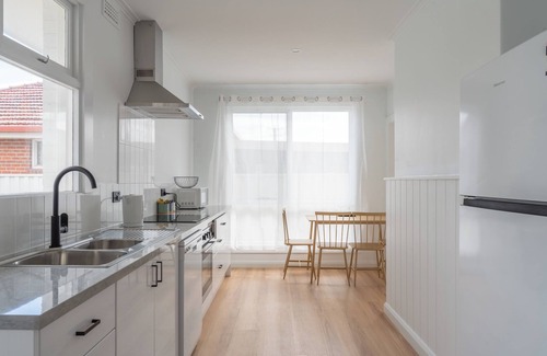 Latrobe Apartment | Beautiful & Convenient Stay - Close to the Latrobe Hospital