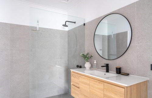 Latrobe House | Beautiful & Convenient Stay - Close to the Latrobe Hospital