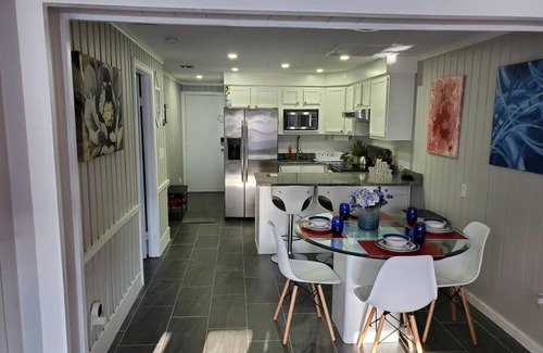 Vacation Village House | Beautiful cottage near Lake Louisa & mins from Disney, Vehicle Rental Available