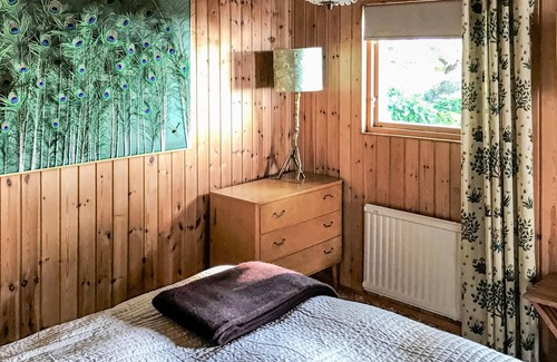 Horby House | Beautiful cottage on a lakeside property with wood-burning stove, sauna and beautiful view of lake R