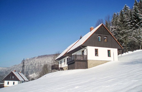 Starkov House | Beautiful villa for 8 guests with pool, WIFI, TV, patio, pets allowed, panoramic view and parking