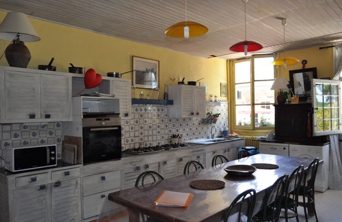 Neuille House | Beautiful Demeure In A Private Park, With A Pool, Great For Family Holidays