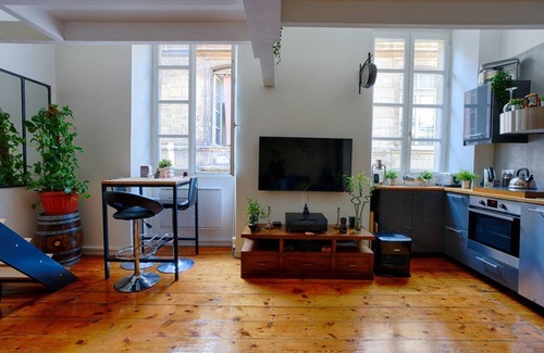 Saint-Michel - Nansouty - Saint-Genes Apartment | Beautiful duplex in the heart of Saint Michel