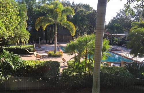 McGregor Condo | Beautiful end unit on the golf course and next to the pool