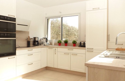 Locmariaquer House | Beautiful family home 3* near the sea