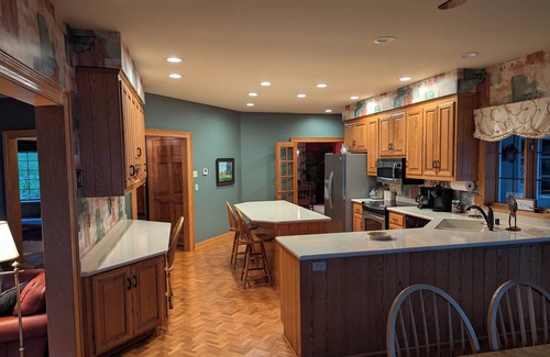 Oconomowoc House | Beautiful Family Home on Quiet Lake Ashippun