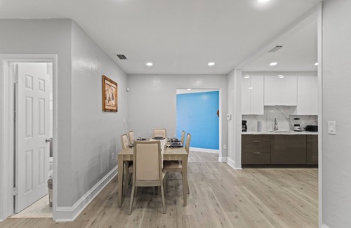Miami Gardens House | Beautiful Family Oasis near Hard Rock Stadium, Guitar Hotel, and Beaches