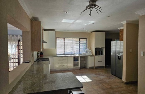 Pretoria House | Beautiful family oriented environment, safe and cosy