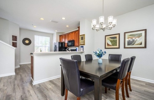 Florida Central Atlantic Coast House | Beautiful Family Townhome, Near The Parks - 4026