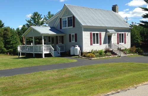 Brownfield House | Beautiful Farmhouse located on 1200 acres of private bliss with a quiet pond.