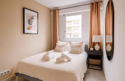 Levallois-Perret Apartment | Beautiful Flat in Levallois