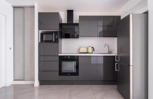 Levallois-Perret Apartment | Beautiful Flat in Levallois