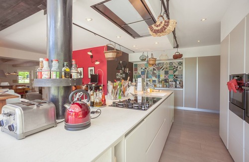 L'Isle-sur-la-Sorgue Other | Beautiful house in the nature, calm, horses around. holidays!