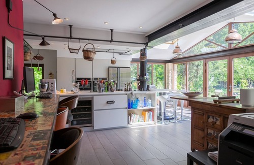 L'Isle-sur-la-Sorgue Other | Beautiful house in the nature, calm, horses around. holidays!