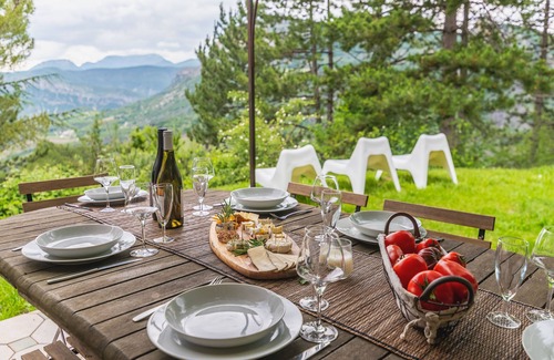Montreal-les-Sources House | Beautiful house in an exceptional place - jacuzzi & pool-in Drôme Provençale