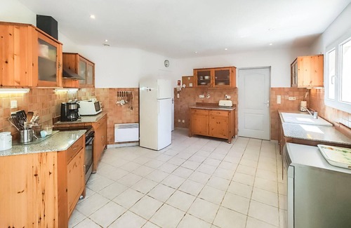 Prades-sur-Vernazobre House | Beautiful home in Prades-sur-Vernazobre