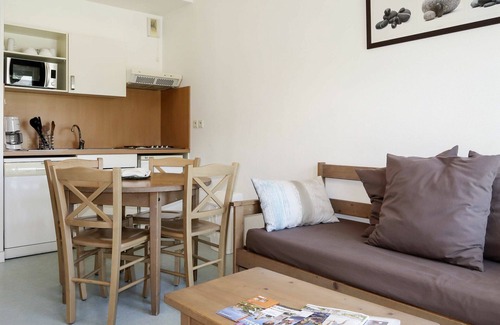 Saint-Briac-sur-Mer Apartment | Beautiful apartment for 4 people with pool, WIFI, TV, terrace, pets allowed and parking