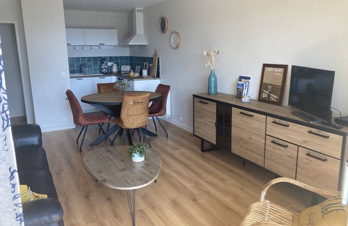 Saint-Quay-Portrieux Apartment | Beautiful sea view apartment 300 m from the beach