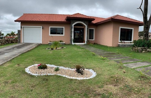Alto Boquete House | Beautiful Getaway House - Great Mountain View In Gated Communitty