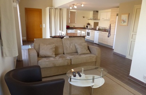 Saint-Jacques Villa | Beautiful guest house 60 M², 3*, in a quiet place with trees, closed property