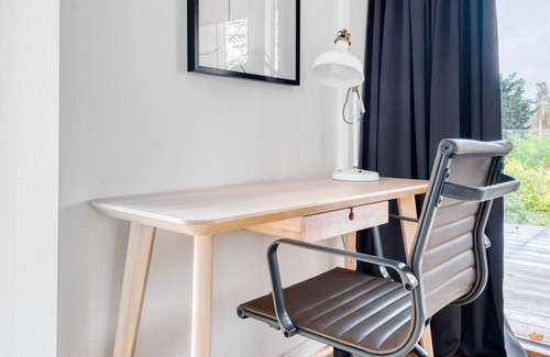 Hellerup Apartment | Beautiful Hellerup 2BR w/ Terrace, nr Svanemøllen strand, by Blueground