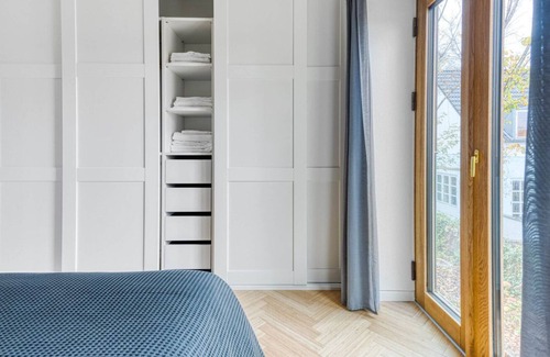 Hellerup Apartment | Beautiful Hellerup 2BR w/ Terrace, nr Svanemøllen strand, by Blueground